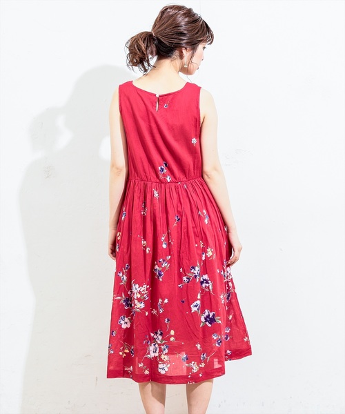 natural couture（ナチュラルクチュール）の「コットンボイルフラワーワンピ（ワンピース・レディース・オフホワイト/ブラック/レッド・FREE）」の18枚目の写真
