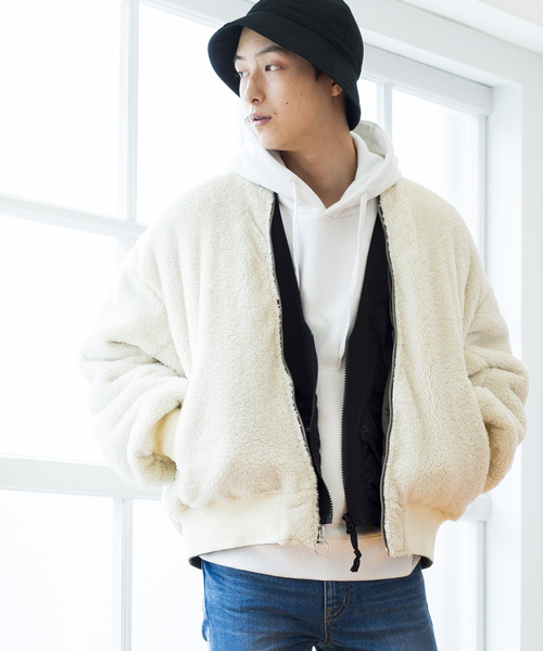 WEGO(ウィゴー)の「WEGO/リバーシブルボアMA-1(MA-1・メンズ・ワイン/マスタード/オレンジ/ベージュ系その他/ブラック・MEDIUM/LARGE)」の3枚目の写真