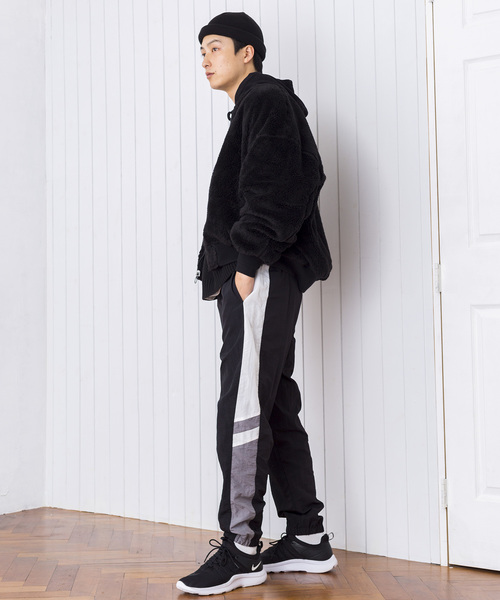 WEGO(ウィゴー)の「WEGO/リバーシブルボアMA-1(MA-1・メンズ・ワイン/マスタード/オレンジ/ベージュ系その他/ブラック・MEDIUM/LARGE)」の12枚目の写真