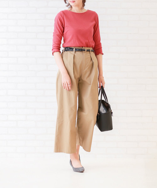 menue(メヌエ)の「極上のふわふわ美パンプス スタック調ヒールver. ポインテッドトゥ ミドルヒール パンプス(パンプス・レディース・ブラック/ネイビー/ボルドー/ブラック系その他/ブラウン系その他/チェック/ブラック系その他2/テラコッタ・22cm/22.5cm/23cm/23.5cm/24cm/24.5cm/25cm/25.5cm/26.5cm/26.0cm/21.5cm)」の14枚目の写真
