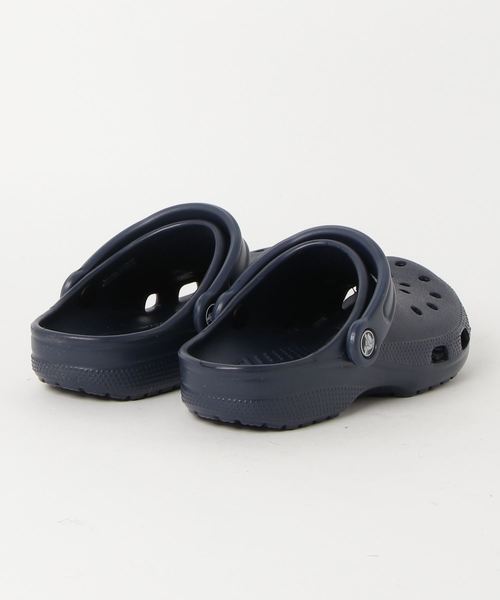 crocs（クロックス）の「crocs クロックス classic クラシック 10001-410 navy（サンダル・メンズ・ブルー・23.0cm/24.0cm/25.0cm/26.0cm/27.0cm/28.0cm/22.0cm/29.0cm）」の2枚目の写真