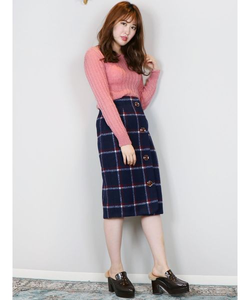 dazzlin(ダズリン)の「ブラッシュチェックスカート(スカート・レディース・ピンク/ネイビー/ブラウン・SMALL/MEDIUM)」の5枚目の写真