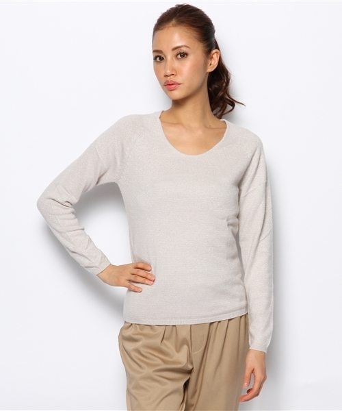 BEAUTY&YOUTH UNITED ARROWS（ビューティーアンドユースユナイテッドアローズ）の「BYTF キリカエラメ ラウンドネックプルオーバー ◆（ニット/セーター・レディース・ホワイト/ライトグレー/モカ/ライトピンク・フリー）」の5枚目の写真