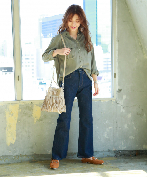 BAYFLOW(ベイフロー)の「ミリタリーシャツ(シャツ/ブラウス・レディース・ホワイト/チャコールグレー/カーキ・SMALL/MEDIUM)」の9枚目の写真