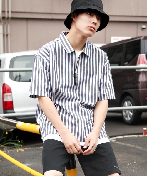 ZIP FIVE(ジップファイブ)の「【ZIP FIVE】【クールドライタッチ素材】 リネンハーフジップ半袖シャツ(Tシャツ/カットソー・メンズ・ホワイト/ブラック/ベージュ/ネイビー/カーキ/サックスブルー/ブラック系その他/ベージュ系その他/ブルー系その他/ブルー系その他2・MEDIUM/LARGE/X-LARGE)」の1枚目の写真