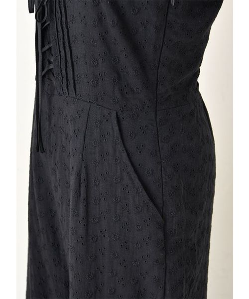 one after another NICE CLAUP（ワンアフターアナザーナイスクラップ）の「コットンレースサロペット（サロペット/オーバーオール・レディース・ブラック/アイボリー・FREE）」の12枚目の写真