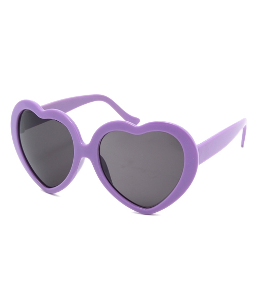 WEGO(ウィゴー)の「WEGO/ハートサングラス(サングラス・レディース・ホワイト/ブラック/パープル/ライトパープル/ピンク/ライトピンク/レッド/サックスブルー・FREE)」の5枚目の写真