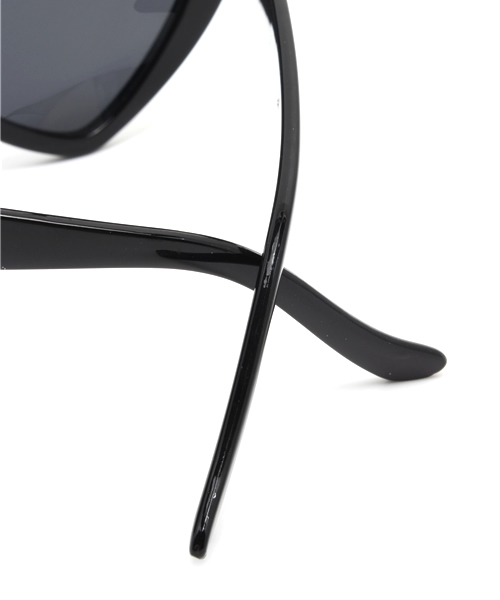 WEGO(ウィゴー)の「WEGO/ハートサングラス(サングラス・レディース・ホワイト/ブラック/パープル/ライトパープル/ピンク/ライトピンク/レッド/サックスブルー・FREE)」の13枚目の写真