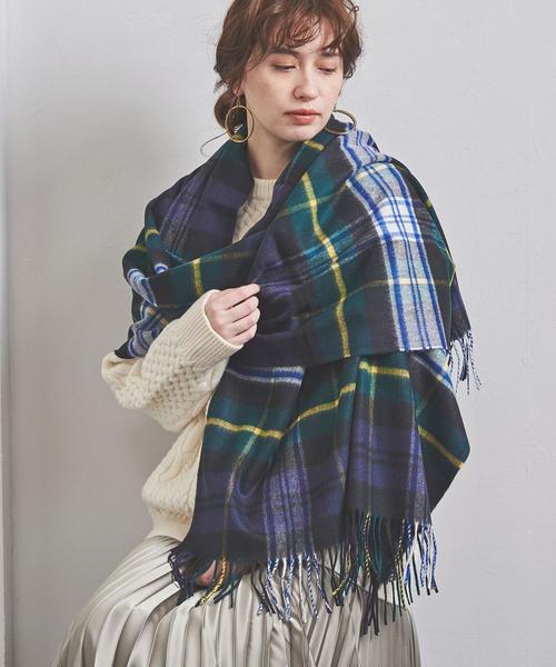 Johnstons of Elgin（ジョンストンズオブエルガン）の「＜JOHNSTONS（ジョンストンズ）＞カシミヤ M/V ストール（ストール/ショール・レディース・オレンジ/コバルトブルー/ブラック/グレー/ネイビー・FREE）」の3枚目の写真