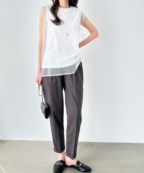 GeeRA(ジーラ)の「【7サイズ/8色展開】楽ちんなのにきれい魅せ!美脚タックテーパードパンツ(スラックス・レディース・カーキ/ベージュ/ブラック/ライトグレー/ネイビー/チャコールグレー/ブラウン/ブルー/ピンク/アイボリー・X-LARGE/XX-LARGE/LARGE/SMALL/MEDIUM/XXX-LARGE/XXXX-LARGE)」の22枚目の写真