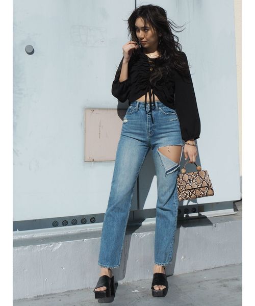 EVRIS（エヴリス）の「カットアウトデニムパンツ（デニムパンツ・レディース・ライトブルー/インディゴブルー・SMALL/MEDIUM）」の20枚目の写真