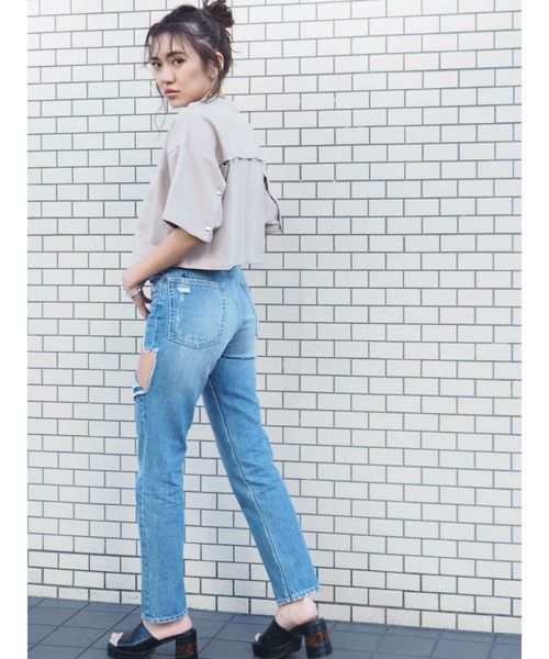 EVRIS（エヴリス）の「カットアウトデニムパンツ（デニムパンツ・レディース・ライトブルー/インディゴブルー・SMALL/MEDIUM）」の19枚目の写真