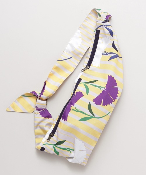 カヤ（カヤ）の「【カヤ】行楽たすきバッグ 和モダン花（ショルダーバッグ・レディース・ホワイト/ネイビー/レッド/イエロー/ブルー/グリーン・FREE）」の15枚目の写真