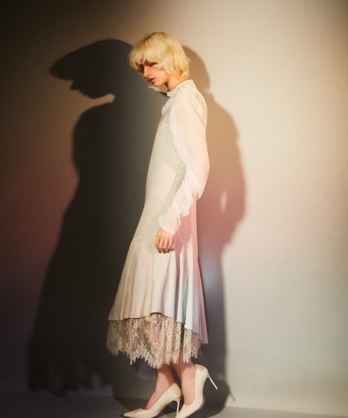 EIMY ISTOIRE（エイミーイストワール）の「レイヤードサテンフレアワンピース（ワンピース・レディース・グレー/ブラック/ベージュ・FREE）」の19枚目の写真