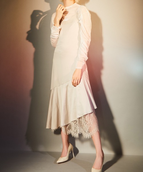 EIMY ISTOIRE（エイミーイストワール）の「レイヤードサテンフレアワンピース（ワンピース・レディース・グレー/ブラック/ベージュ・FREE）」の6枚目の写真