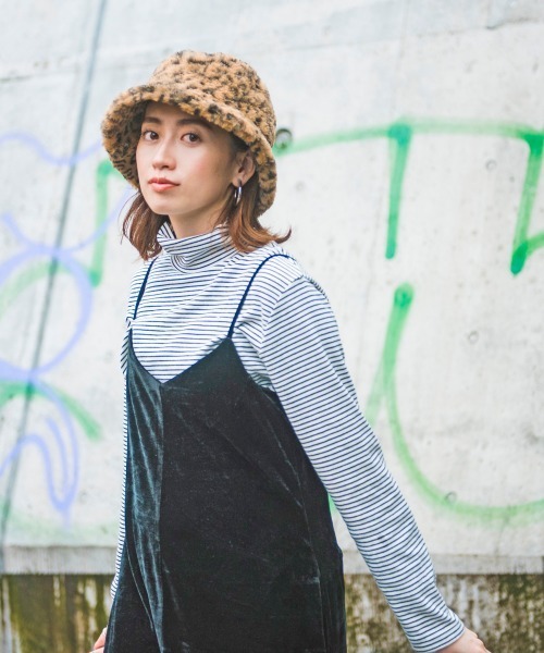 milsa（ミルサ）の「【milsa】Fake Fur Bucket Hat / 【ミルサ】エコファー　バケットハット（ハット・レディース・ブラック/レオパード/グレイッシュベージュ/ベージュ/アイボリー・M/57.5cm）」の6枚目の写真