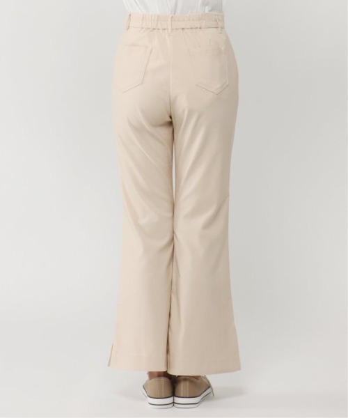 ikka(イッカ)の「ハイテンションフレアパンツ(その他パンツ・レディース・オフホワイト/ブラック・L/M)」の4枚目の写真