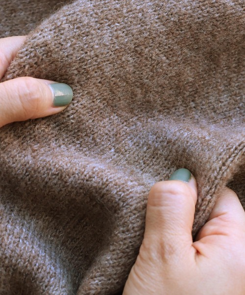 ストレッチハイネックニットトップス