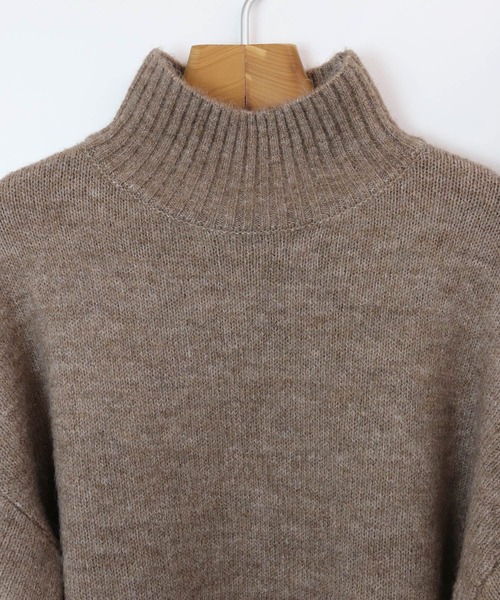 ストレッチハイネックニットトップス