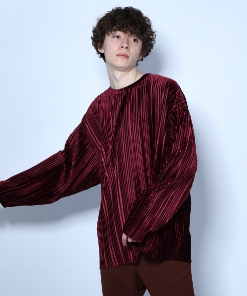 HARE(ハレ)の「ベルベットプリーツプルオーバー(HARE)(Tシャツ/カットソー・メンズ・ブラック/ライトグレー/レッド系その他・FREE)」の3枚目の写真