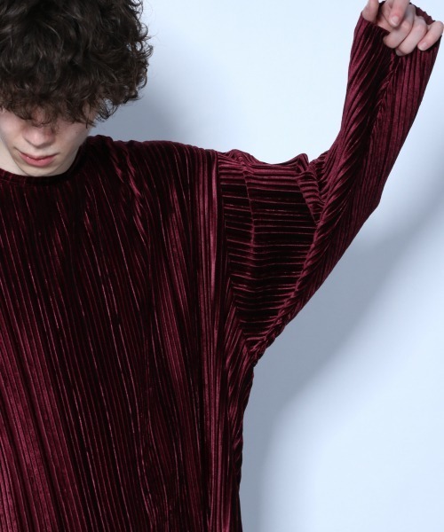 HARE(ハレ)の「ベルベットプリーツプルオーバー(HARE)(Tシャツ/カットソー・メンズ・ブラック/ライトグレー/レッド系その他・FREE)」の10枚目の写真