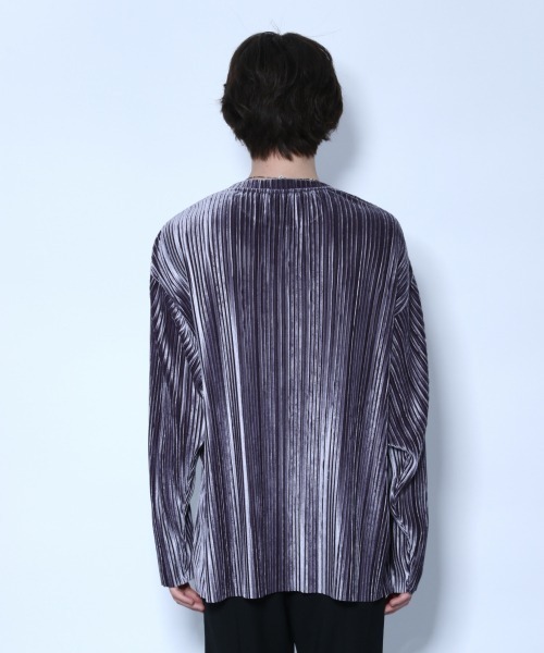 HARE(ハレ)の「ベルベットプリーツプルオーバー(HARE)(Tシャツ/カットソー・メンズ・ブラック/ライトグレー/レッド系その他・FREE)」の11枚目の写真