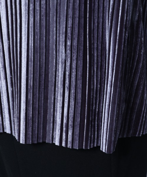 HARE(ハレ)の「ベルベットプリーツプルオーバー(HARE)(Tシャツ/カットソー・メンズ・ブラック/ライトグレー/レッド系その他・FREE)」の9枚目の写真