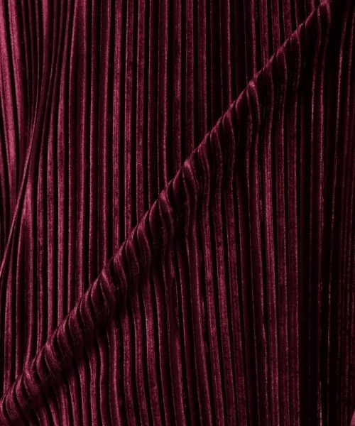 HARE(ハレ)の「ベルベットプリーツプルオーバー(HARE)(Tシャツ/カットソー・メンズ・ブラック/ライトグレー/レッド系その他・FREE)」の17枚目の写真