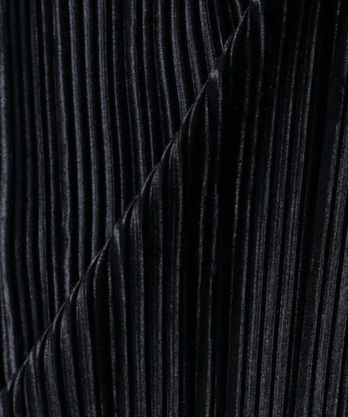 HARE(ハレ)の「ベルベットプリーツプルオーバー(HARE)(Tシャツ/カットソー・メンズ・ブラック/ライトグレー/レッド系その他・FREE)」の12枚目の写真