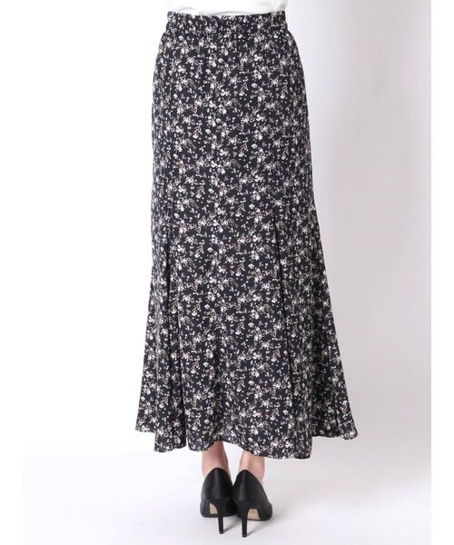 LAGUNAMOON（ラグナムーン）の「フラワープリントナロースカート（スカート・レディース・ブラック/イエロー/アイボリー・SMALL/MEDIUM）」の6枚目の写真