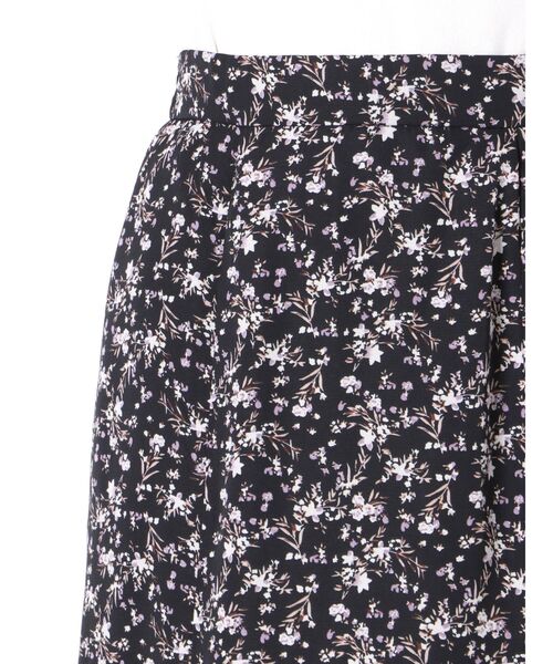 LAGUNAMOON（ラグナムーン）の「フラワープリントナロースカート（スカート・レディース・ブラック/イエロー/アイボリー・SMALL/MEDIUM）」の7枚目の写真