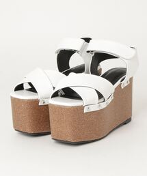 ボリュームウエッジスタッズサンダル