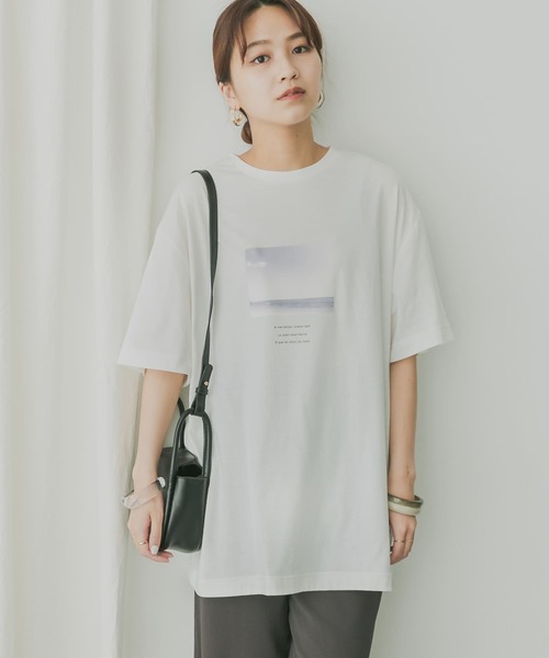 KBF+（ケービーエフプラス）の「KBF+　アソートモノトーンフォトTシャツ（Tシャツ/カットソー・レディース・オフホワイト/ブラック・ONE）」の4枚目の写真