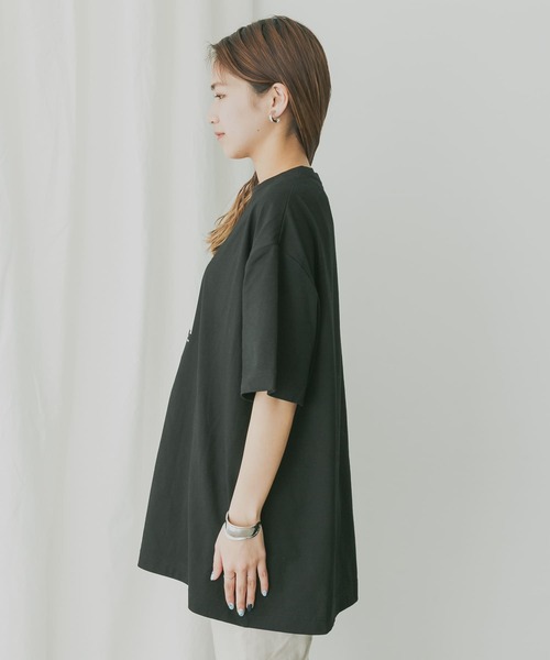 KBF+（ケービーエフプラス）の「KBF+　アソートモノトーンフォトTシャツ（Tシャツ/カットソー・レディース・オフホワイト/ブラック・ONE）」の12枚目の写真