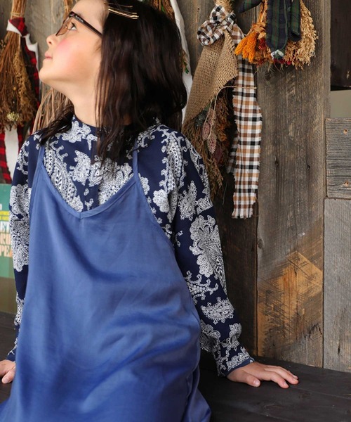 antiqua（アンティカ）の「軽やかに揺れる♪サテンキャミワンピース（ワンピース・キッズ・グリーン/ブラック/ブルー・5/3/6/4）」の10枚目の写真