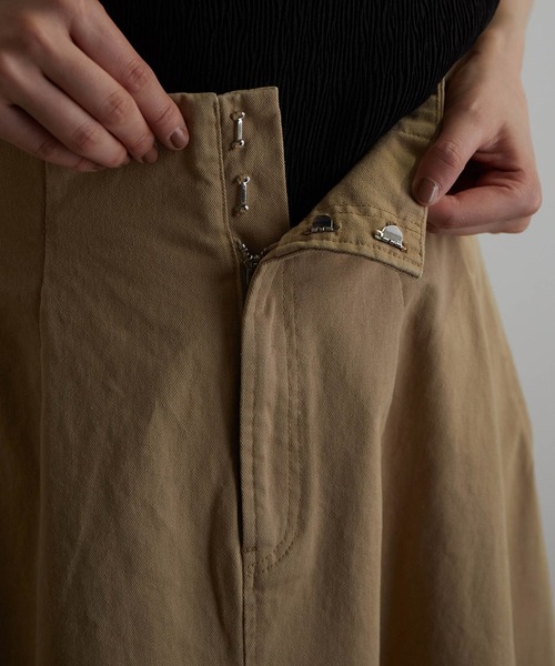 vis-`a-vis（ビサビ）の「デニム&チノハイウエストフレアースカート（デニムスカート・レディース・ベージュ/ホワイト系その他/ブルー系その他4・S/M）」の8枚目の写真