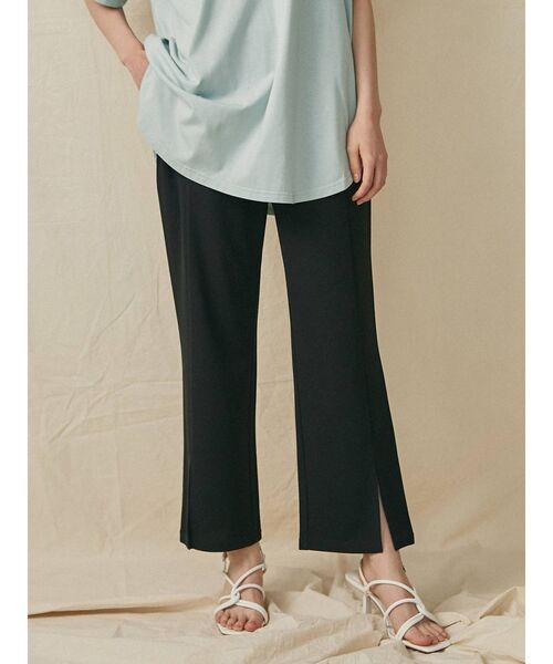COTORICA(コトリカ)の「カラーカットフレアーパンツ【セットアップ対応】(その他パンツ・レディース・ブラック/イエロー/アイボリー/ミント・FREE)」の2枚目の写真
