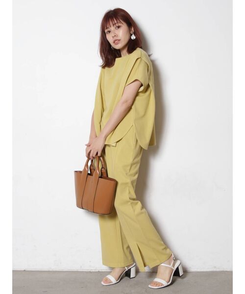 COTORICA(コトリカ)の「カラーカットフレアーパンツ【セットアップ対応】(その他パンツ・レディース・ブラック/イエロー/アイボリー/ミント・FREE)」の15枚目の写真