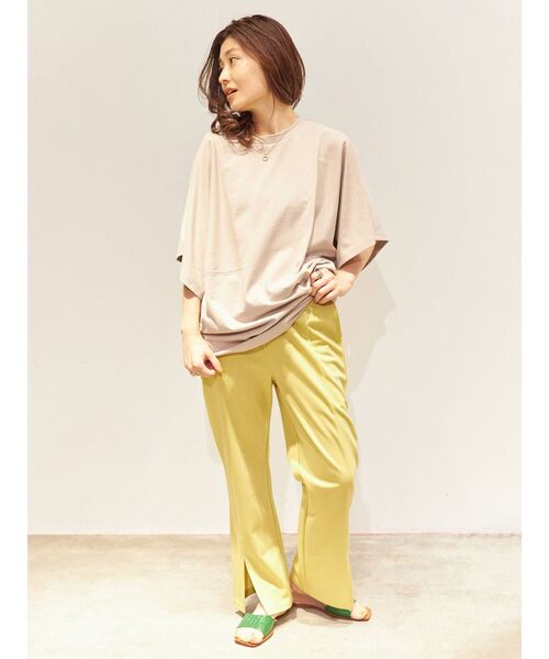 COTORICA(コトリカ)の「カラーカットフレアーパンツ【セットアップ対応】(その他パンツ・レディース・ブラック/イエロー/アイボリー/ミント・FREE)」の17枚目の写真