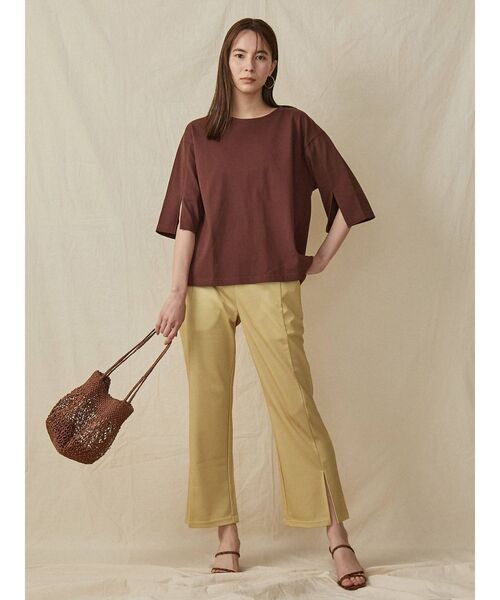 COTORICA(コトリカ)の「カラーカットフレアーパンツ【セットアップ対応】(その他パンツ・レディース・ブラック/イエロー/アイボリー/ミント・FREE)」の4枚目の写真