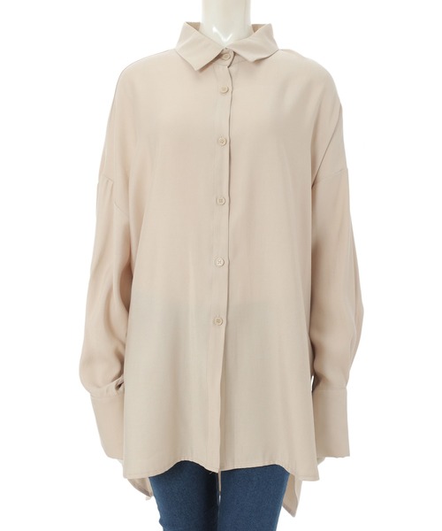 fifth calin（フィフスカラン）の「シャイニー前後差オーバーサイズシャツ（シャツ/ブラウス・レディース・ベージュ/ネイビー・MEDIUM）」の11枚目の写真