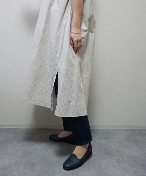 HERMOSA(エレモーサ)(エレモーサ)の「ソフト牛革 3Eカジュアルシューズ(モカシン/デッキシューズ・レディース・ブラック/ブロンズ/ネイビー/ブルー系その他/ブラック系その他・23.5cm/23.0cm/24.0cm/22.5cm/24.5cm/22.0cm/21.5cm)」の10枚目の写真