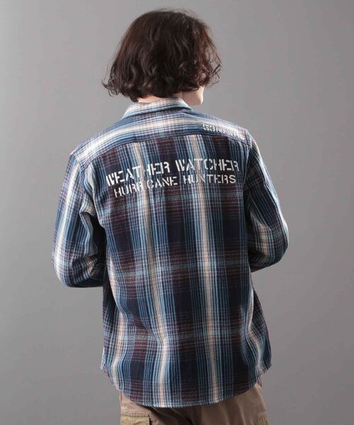 AVIREX(アヴィレックス)の「チェックシャツ ハリケーン ハンター/L/S CHECK SHIRT HURRICANE HUNTER/アヴィレックス/AVIREX(シャツ/ブラウス・メンズ・ベージュ/ネイビー/レッド/ブルー・MEDIUM/LARGE/X-LARGE/XX-LARGE)」の19枚目の写真