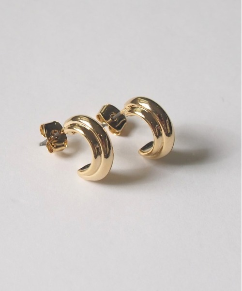 mille blanc(ミルブラン)の「【ニッケルフリー】シンプルメタルピアス(ピアス(両耳用)・レディース・ゴールド/シルバー・FREE)」の7枚目の写真