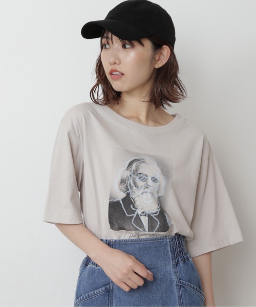 FREE'S MART(フリーズマート)の「モノトーンフォトグラフィティプリントTシャツ(Tシャツ/カットソー・レディース・ホワイト/ブラック/グレー・FREE)」の8枚目の写真