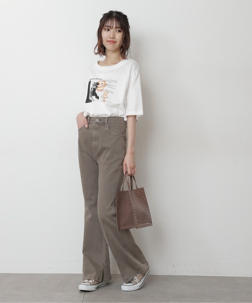 FREE'S MART(フリーズマート)の「モノトーンフォトグラフィティプリントTシャツ(Tシャツ/カットソー・レディース・ホワイト/ブラック/グレー・FREE)」の9枚目の写真