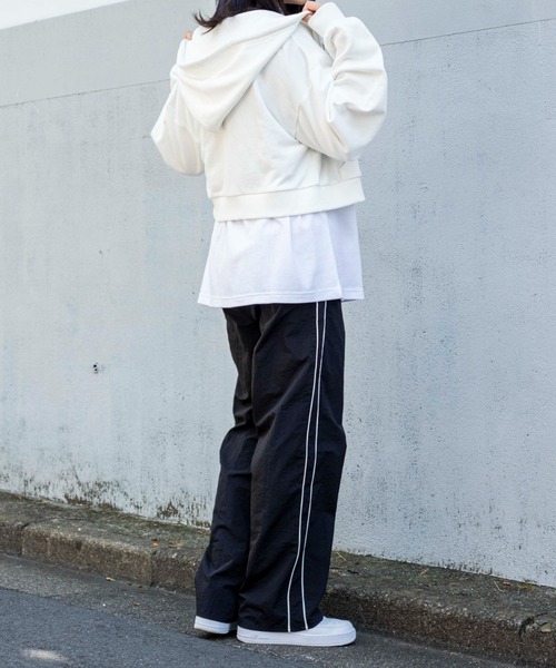 WEGO（ウィゴー）の「WEGO/ナイロンラインパンツ（スウェットパンツ・レディース・レッド/ブラック・FREE）」の11枚目の写真