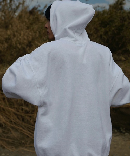 GILDAN(ギルダン)の「ヘビーブレンド 8.0oz フーディー プルオーバー(パーカー・メンズ・ホワイト/レッド/カーキ/マルーン/グレー/ブラック/ネイビー/ピンク・SMALL/MEDIUM/LARGE/X-LARGE/XX-LARGE)」の15枚目の写真