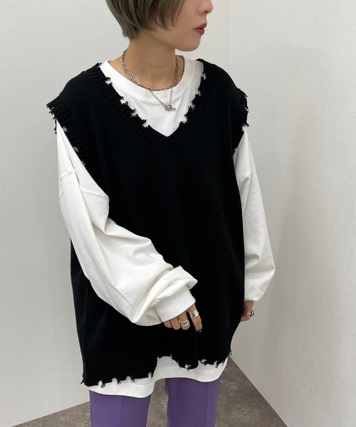 apres jour mignon(アプレジュールミニョン)の「Vダメージニットベスト【ZOZOTOWN限定アイテム】(ベスト・レディース・オレンジ/アイボリー/ダークグリーン/ブラック・X-LARGE/フリー)」の10枚目の写真