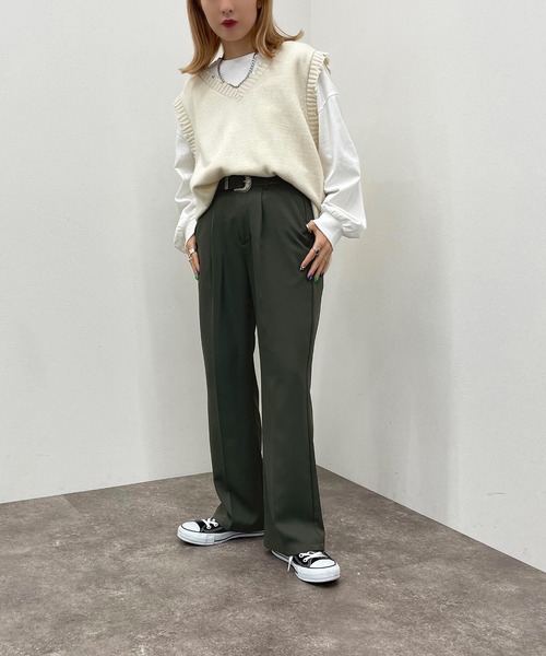 apres jour mignon(アプレジュールミニョン)の「Vダメージニットベスト【ZOZOTOWN限定アイテム】(ベスト・レディース・オレンジ/アイボリー/ダークグリーン/ブラック・X-LARGE/フリー)」の8枚目の写真